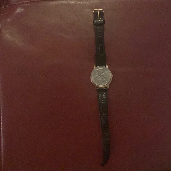 MOVADO MUSEUM CLASSIC LADIES WATCH - Picture 7 of 8